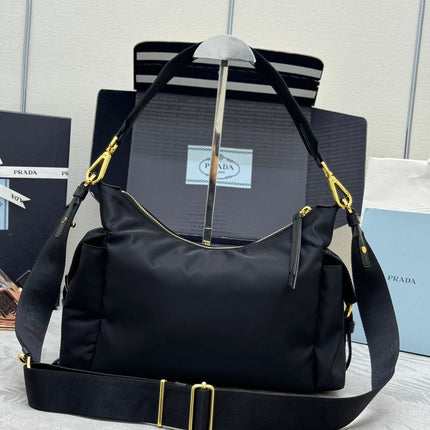 PRADA 25S EXPLORE LARGE RE-NYLON SHOULDER BAG 32 IN BLACK WITH FLAP
