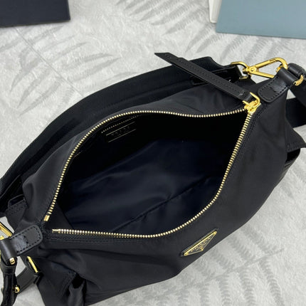 PRADA 25S EXPLORE LARGE RE-NYLON SHOULDER BAG 32 IN BLACK WITH FLAP