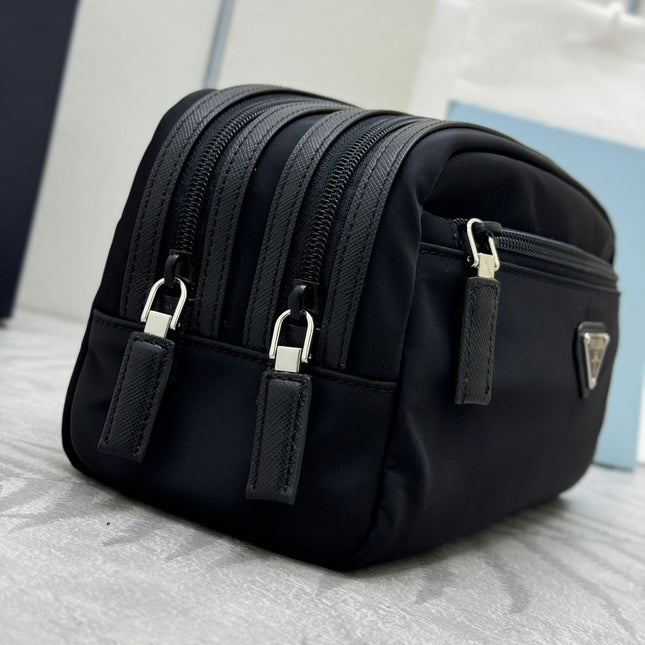 PRADA 25S MEDIUM CLUTCH BAG 26 IN BLACK NYLON SILVER HARDWRE
