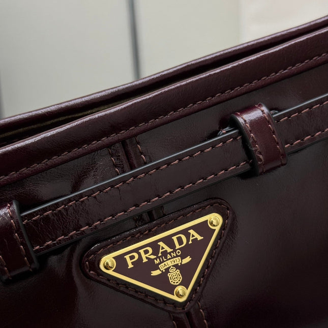PRADA 25S BONNIE SMALL SHOULDER BAG 26 IN BURGUNDY GLOSSY CALFSKIN GOLD HARDWRE