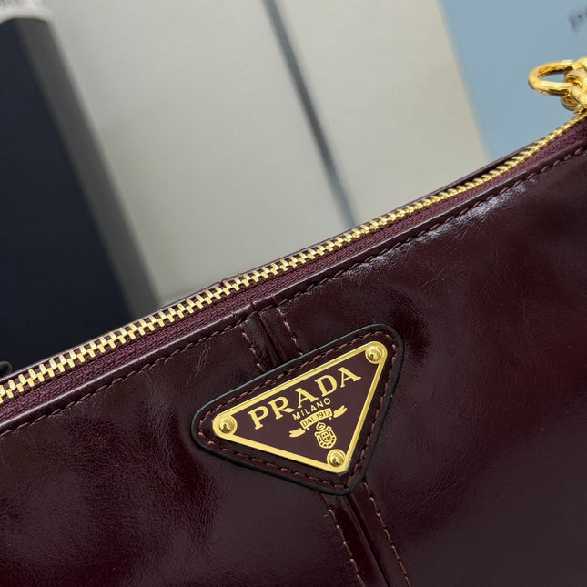PRADA 25S RE-EDITION 2002 MEDIUM SHOULDER BAG 26 IN BURGUNDY CALFSKIN GOLD HARDWRE