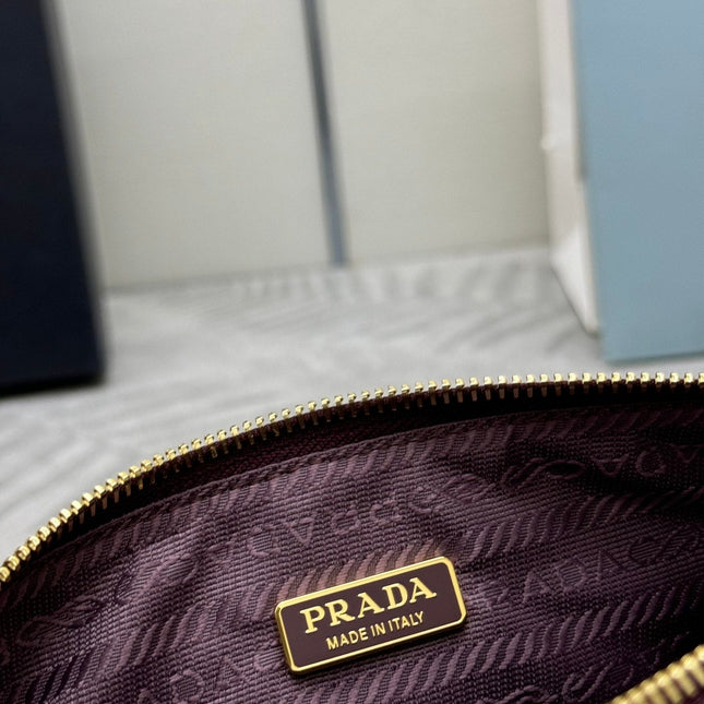 PRADA 25S RE-EDITION 2002 MEDIUM SHOULDER BAG 26 IN BURGUNDY CALFSKIN GOLD HARDWRE