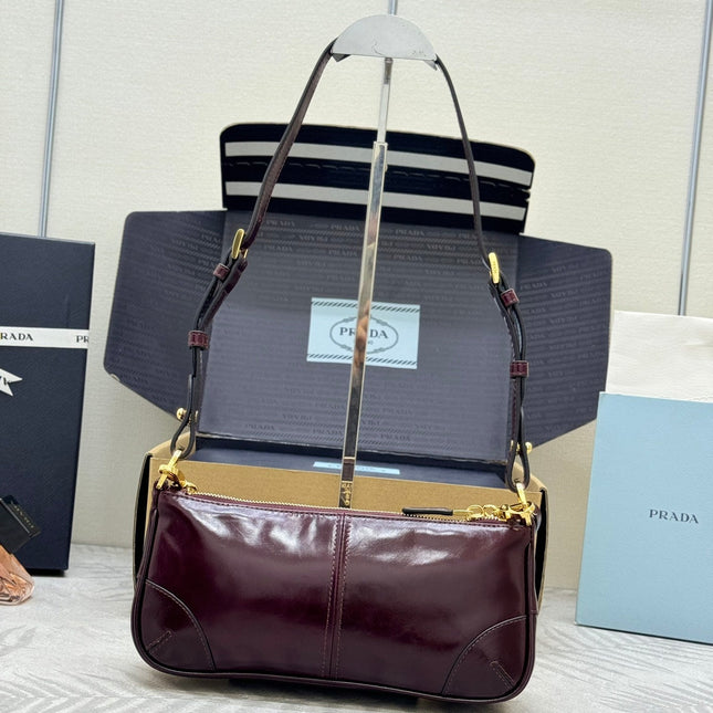 PRADA 25S RE-EDITION 2002 MEDIUM SHOULDER BAG 26 IN BURGUNDY CALFSKIN GOLD HARDWRE