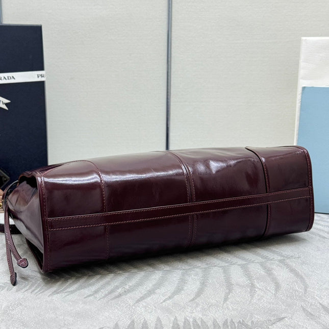 PRADA 25S BONNIE LARGE HANDBAG 38 IN BURGUNDY GLOSSY CALFSKIN GOLD HARDWRE