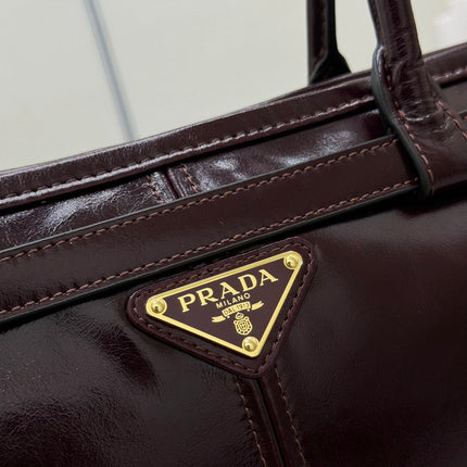 PRADA 25S BONNIE LARGE HANDBAG 38 IN BURGUNDY GLOSSY CALFSKIN GOLD HARDWRE