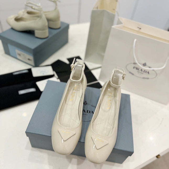 Pra Pumps 40 Square Sole White Patent Leather