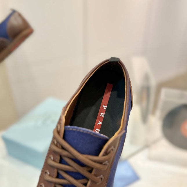 SNEAKERS IN BROWN LAMBSKIN AND NAVY BLUE CANVAS