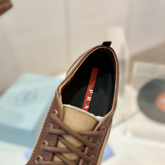 SNEAKERS IN BROWN LAMBSKIN AND BEIGE CANVAS