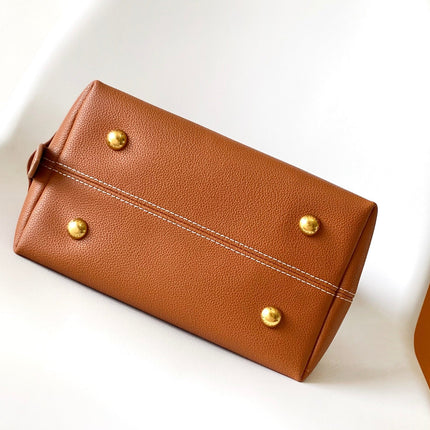 LV 25S LOW KEY HOBO BAG 35 CM IN BURNT ORANGE CALFSKIN