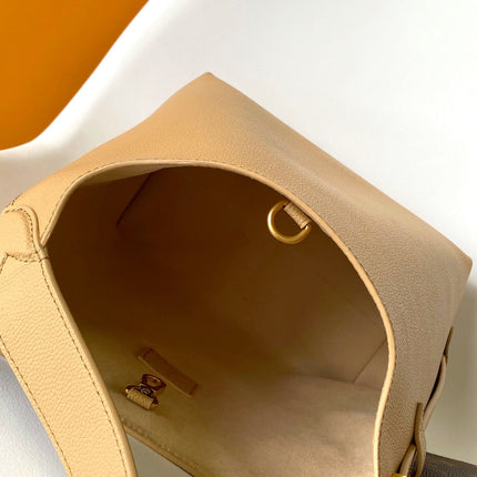 LV 25S LOW KEY HOBO BAG 28 CM IN BEIGE CALFSKIN