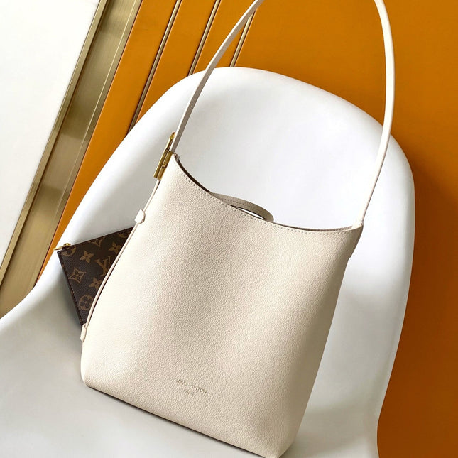 LV 25S LOW KEY HOBO BAG 35 CM IN CREAM WHITE CALFSKIN
