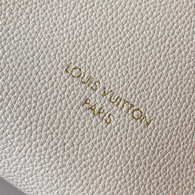 LV 25S LOW KEY HOBO BAG 28 CM IN CREAM WHITE CALFSKIN