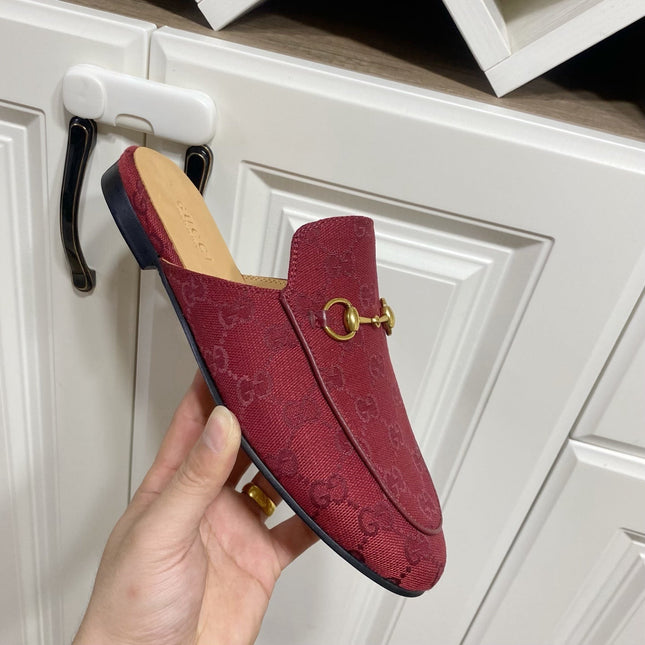 GG MULES IN RED FABRIC GOLD HARD WARE