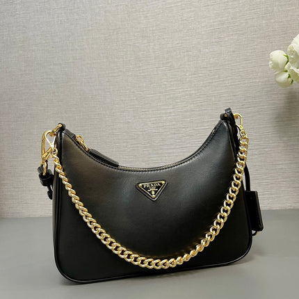 HOBO BAG 23 IN BLACK SMOOTH NAPPA LAMBSKIN GOLD HARDWARE