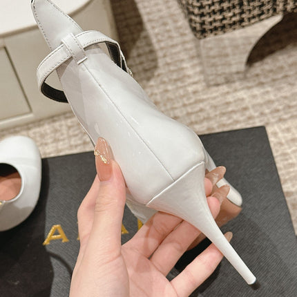 ALAIA ROUND-TOE HIGH HEELS 10 CM IN WHITE CALFSKIN