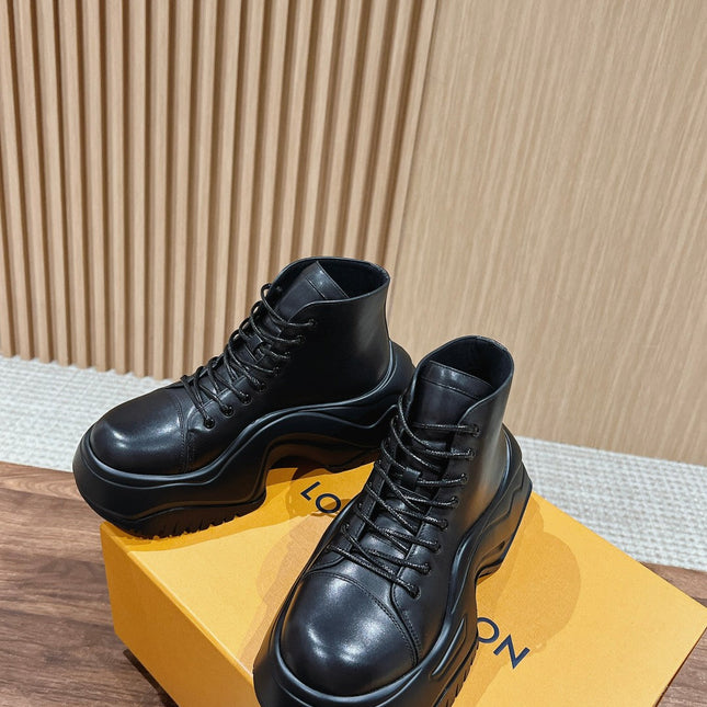 LV WOMEN CHELSEA BOOT IN BLACK MONOGRAM CALFSKIN
