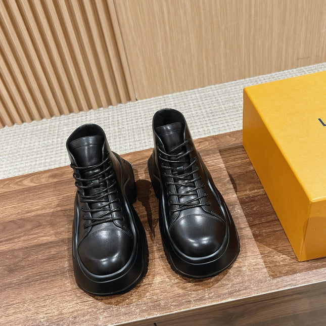 LV WOMEN CHELSEA BOOT IN BLACK MONOGRAM CALFSKIN