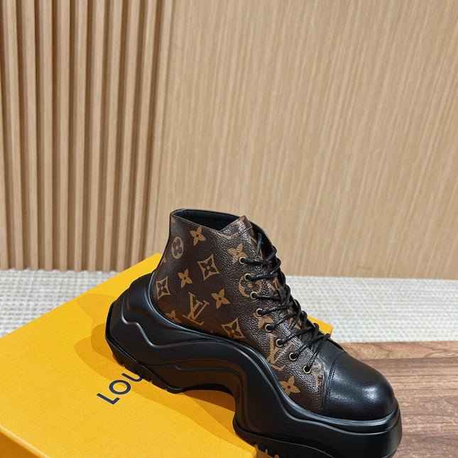 LV WOMEN CHELSEA BOOT IN BLACK MIX CHOCOLATE BROWN MONOGRAM CALFSKIN