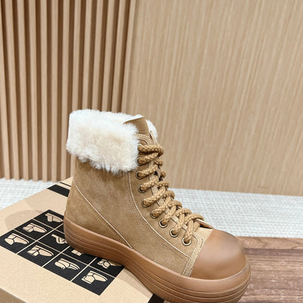 ANKLE BOOTS IN PEANUT BROWN SUEDE AND CALFSKIN