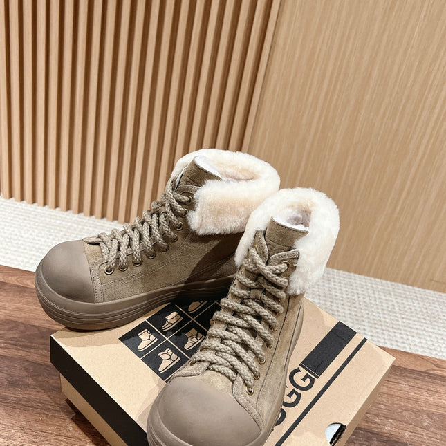 ANKLE BOOTS IN DESERT BROWN SUEDE AND CALFSKIN