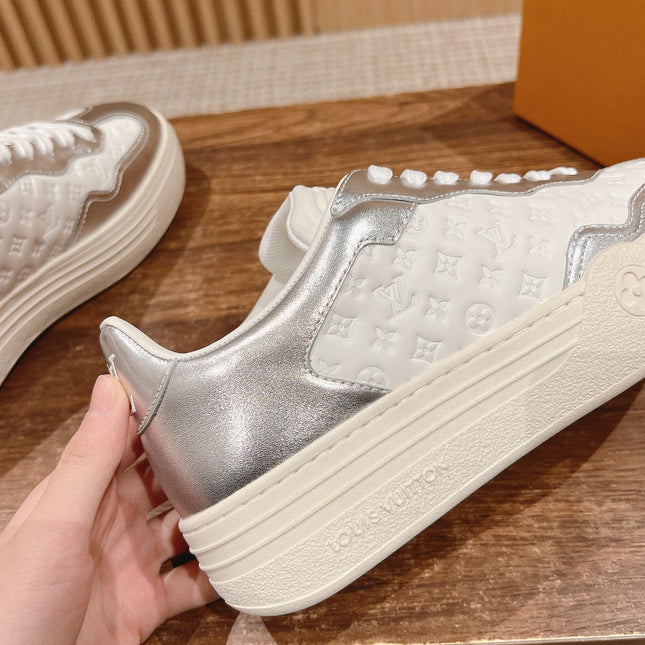 LV TRAINER SNEAKER IN SILVER MIX WHITE EMBOSSED CALFSKIN