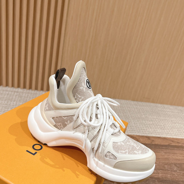 LV ARCHLIGHT SNEAKER IN WHITE CALFSKIN AND CAMEL BEIGE MONOGRAM DENIM