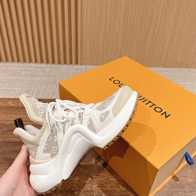 LV ARCHLIGHT SNEAKER IN WHITE CALFSKIN AND CAMEL BEIGE MONOGRAM DENIM