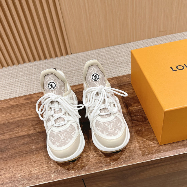 LV ARCHLIGHT SNEAKER IN WHITE CALFSKIN AND CAMEL BEIGE MONOGRAM DENIM