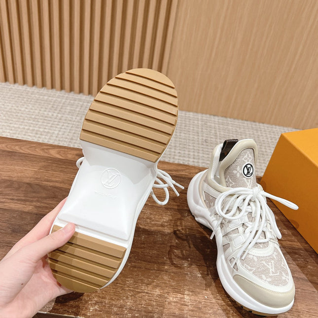 LV ARCHLIGHT SNEAKER IN WHITE CALFSKIN AND CAMEL BEIGE MONOGRAM DENIM