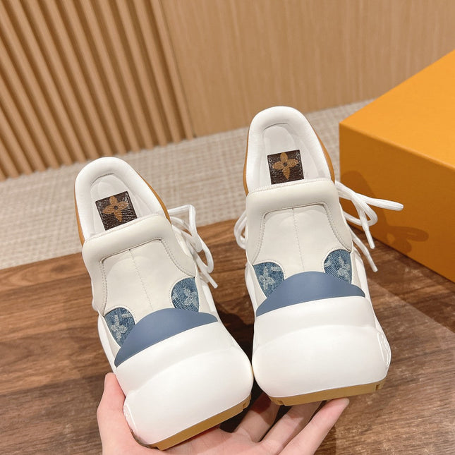 LV ARCHLIGHT SNEAKER IN WHITE CALFSKIN AND LIGHT BLUE MONOGRAM DENIM