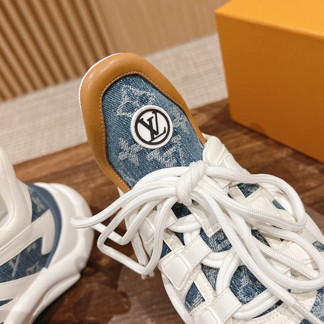 LV ARCHLIGHT SNEAKER IN WHITE CALFSKIN AND LIGHT BLUE MONOGRAM DENIM