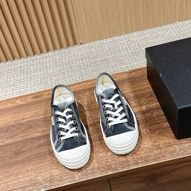 CONVERSE SNEAKER IN CHARCOAL BLACK VELVET