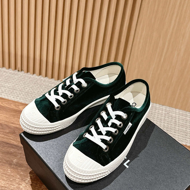 CONVERSE SNEAKER IN DARK GREEN VELVET