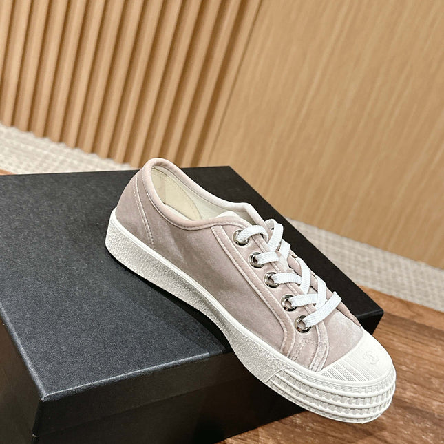 CONVERSE SNEAKER IN KHAKI BROWN VELVET