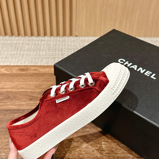 CONVERSE SNEAKER IN LIPSTICK RED VELVET