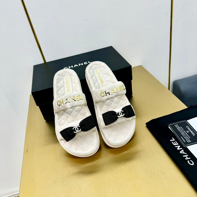 DAD SANDALS WITH BOW IN WHITE LAMBSKIN MULE