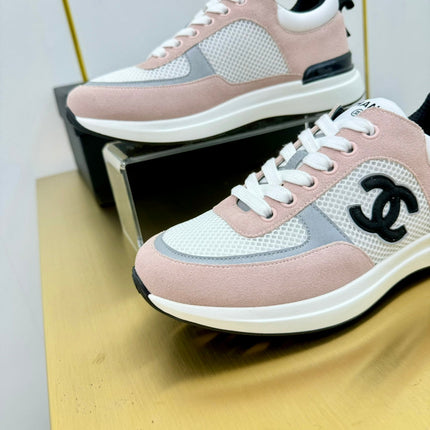CLASSIC TRAINER IN LIGHT PINK MERCERIZED VELVET