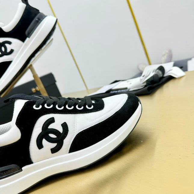 CLASSIC TRAINER IN BLACK MIX WHITE MERCERIZED VELVET