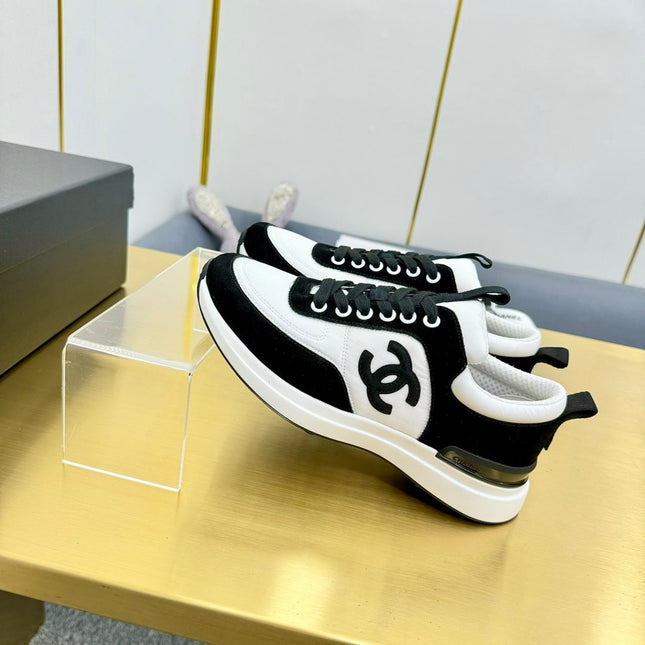 CLASSIC TRAINER IN BLACK MIX WHITE MERCERIZED VELVET