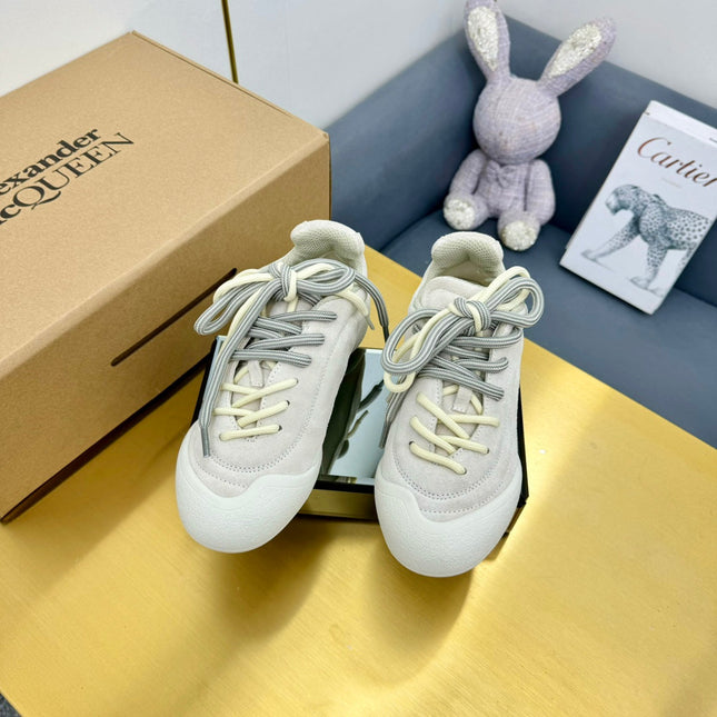 FLEXION SNEAKER IN LIGHT BEIGE SUEDE AND CALFSKIN