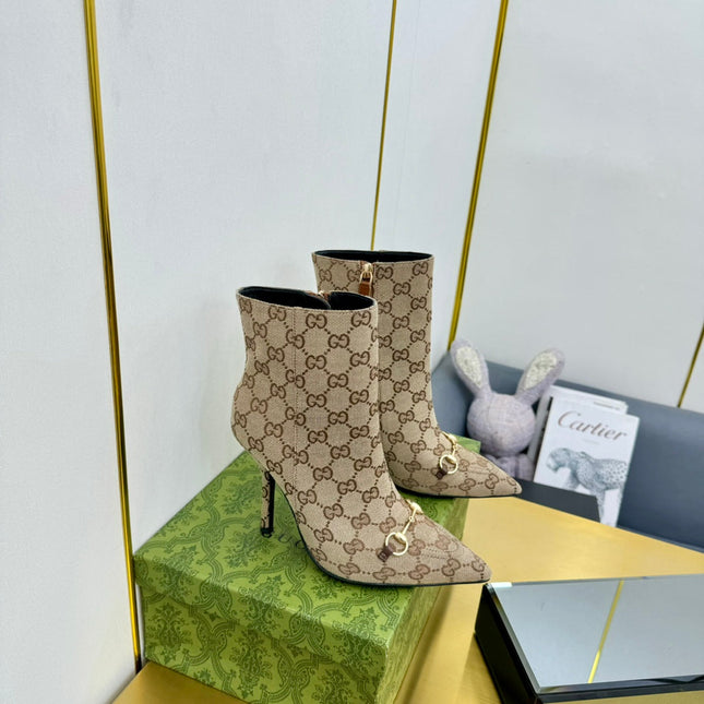 GG HORSEBIT ANKLE BOOT IN TAN BEIGE MONOGRAM CANVAS