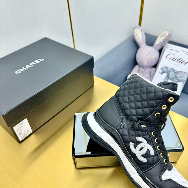 ATHLETIC SHOES IN BLACK CALFSKIN