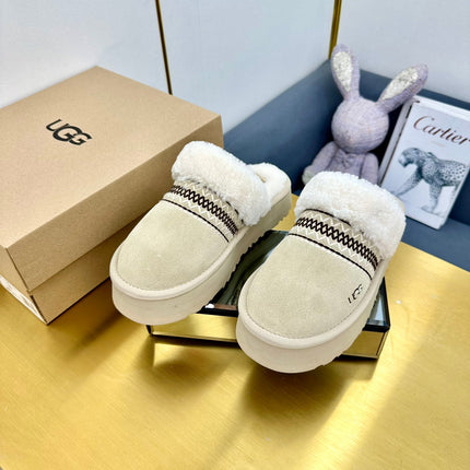 THICK-SOLED EMBROIDERED WARM FURRY CLOGS IN IVORY TAN SUEDE AND SHEARLING