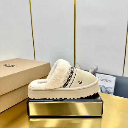 THICK-SOLED EMBROIDERED WARM FURRY CLOGS IN IVORY TAN SUEDE AND SHEARLING