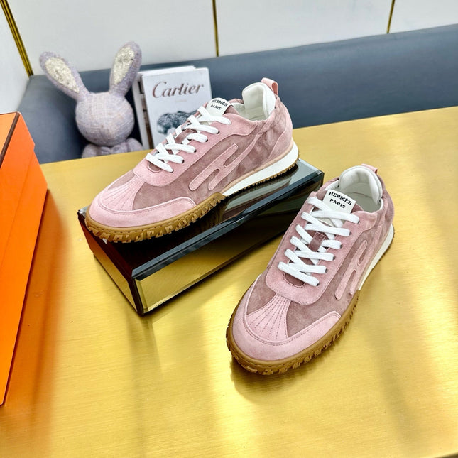 JET SNEAKER IN LIGHT PINK SUEDE