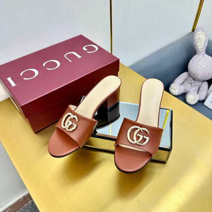 GG HIGH HEELS IN BROWN CALFSKIN GOLD-TONE HARDWARE WITH RHINESTONES