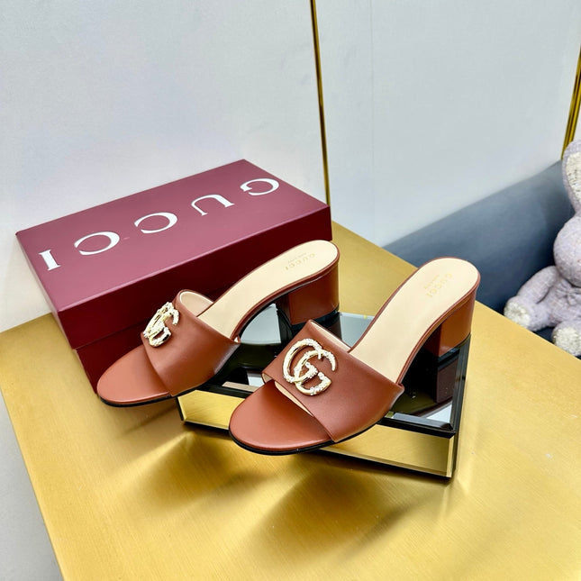 GG HIGH HEELS IN BROWN CALFSKIN GOLD-TONE HARDWARE WITH RHINESTONES