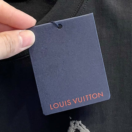 LV T-SHIRT IN BLACK PURE COTTON LOGO PRINT 238774