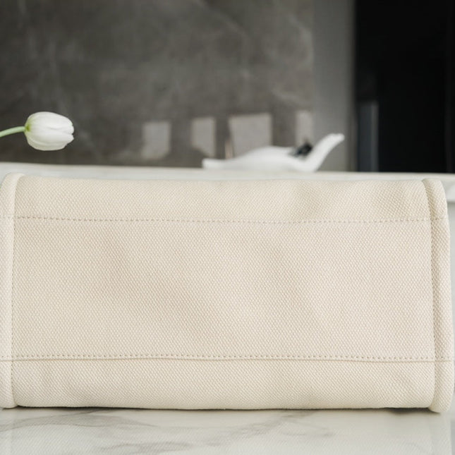 TOTE BAG 39 ATTACHED PEARL LOGO IN BEIGE CANVAS GOLD HARDWARE