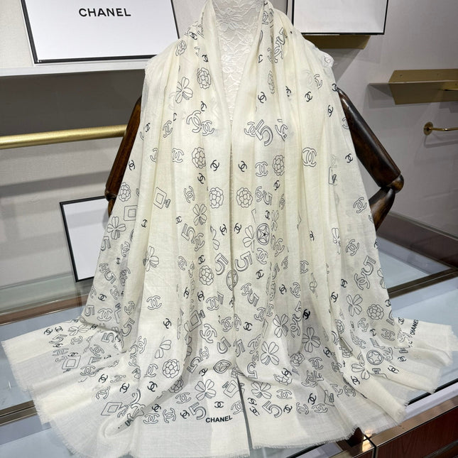 CHANEL 25S SCARF 200 IN CASHMERE 706596